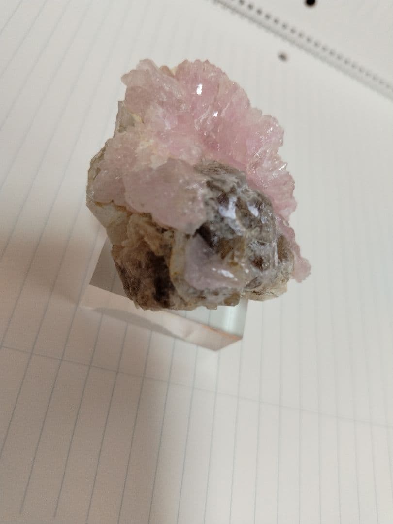 ローズクオーツ　Rose Quartz