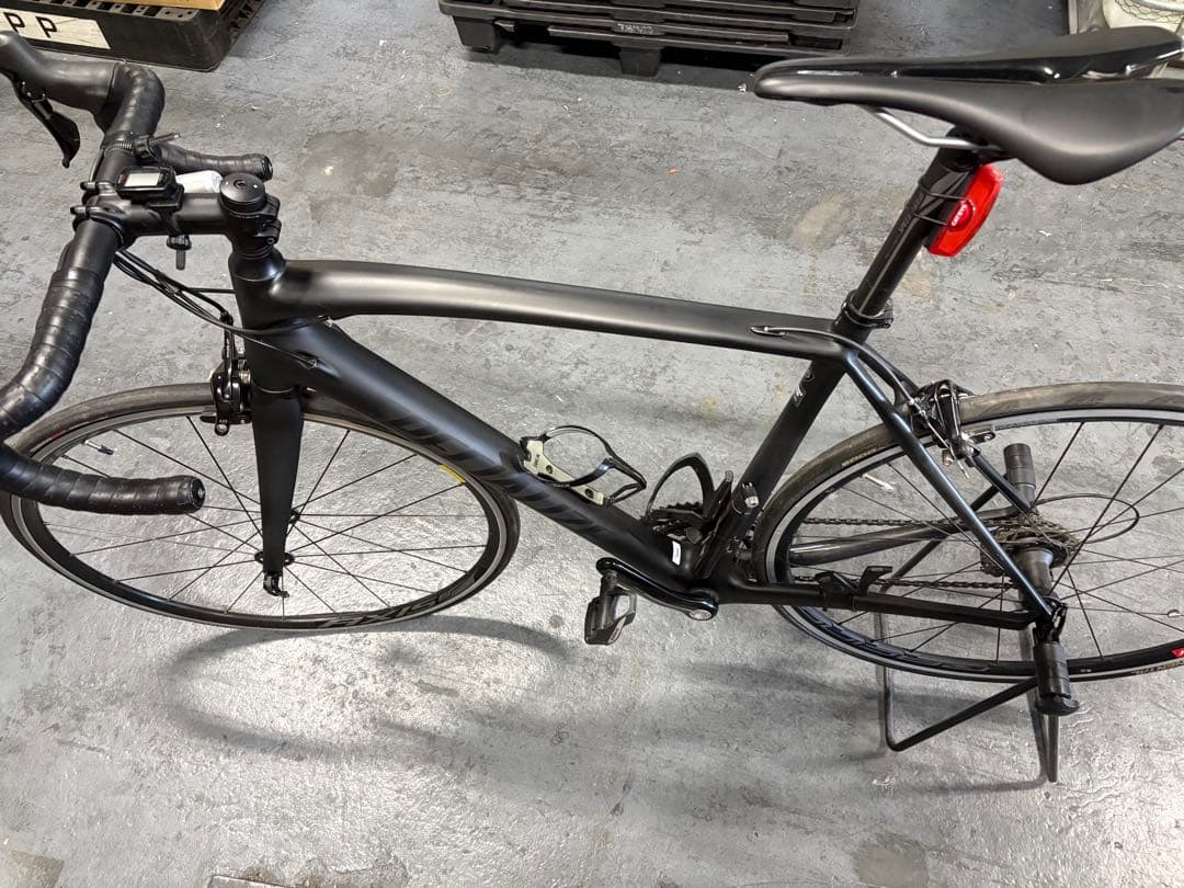 SPECIALIZED ロードバイク ブラック　フルカーボン