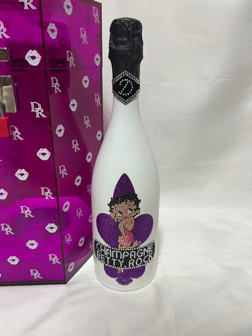 BETTY ベティ　ロック　シャンパン　クリアパープル　ケース・鍵付き！未開封