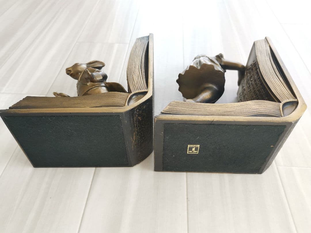 不思議の国のアリス  ブックエンド  本立て  ブックスタンド