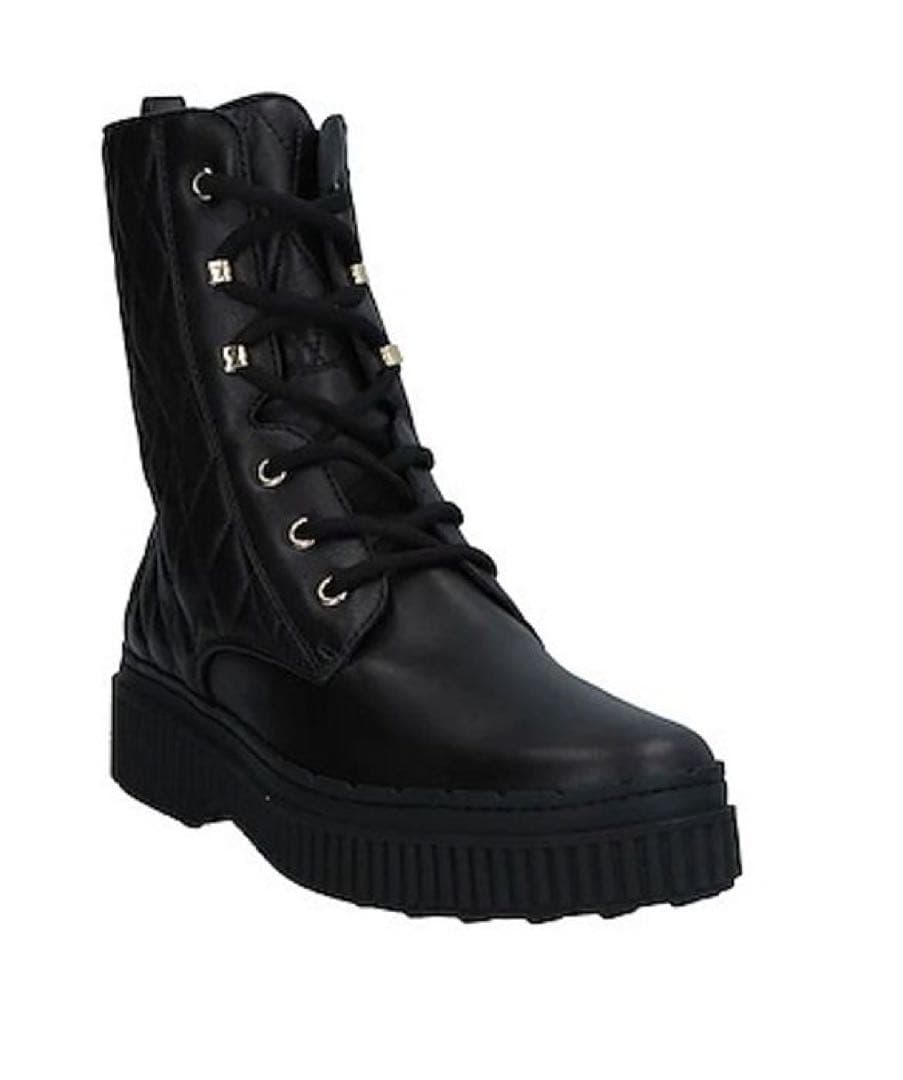 【限定デザイン】TOD'S 【美品】ブラック レザーミドルブーツ