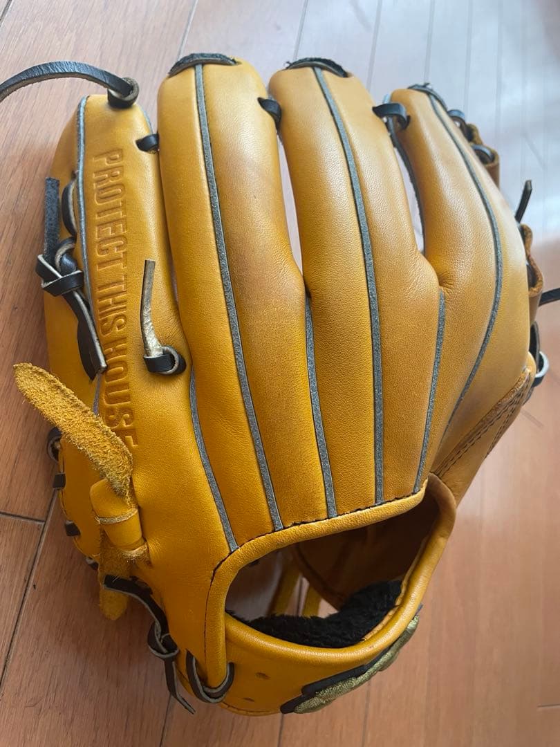 Under Armour 軟式野球グローブ　内野用