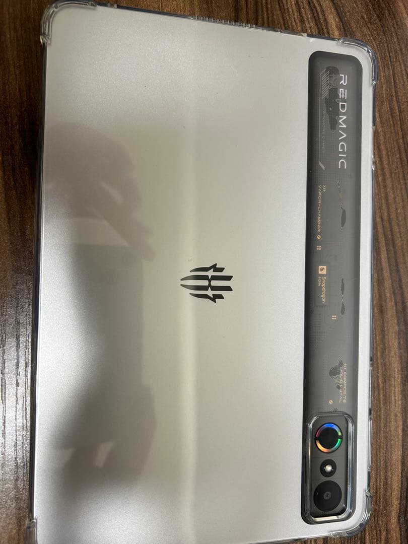 Redmagic Astra シルバー