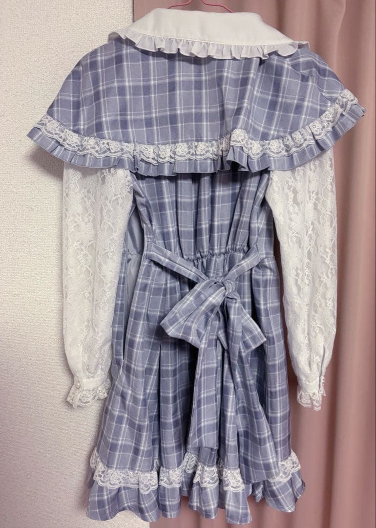 シークレットハニー 袖レースケープ付ワンピース