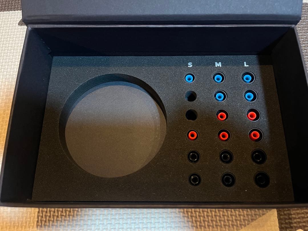 AFUL PERFORMER 8 イヤホン 4.4mm 試聴のみ新品同様