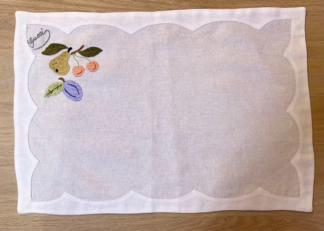 【美品・未使用】GUCCI グッチ　手刺繍ランチョンマット　４枚セット