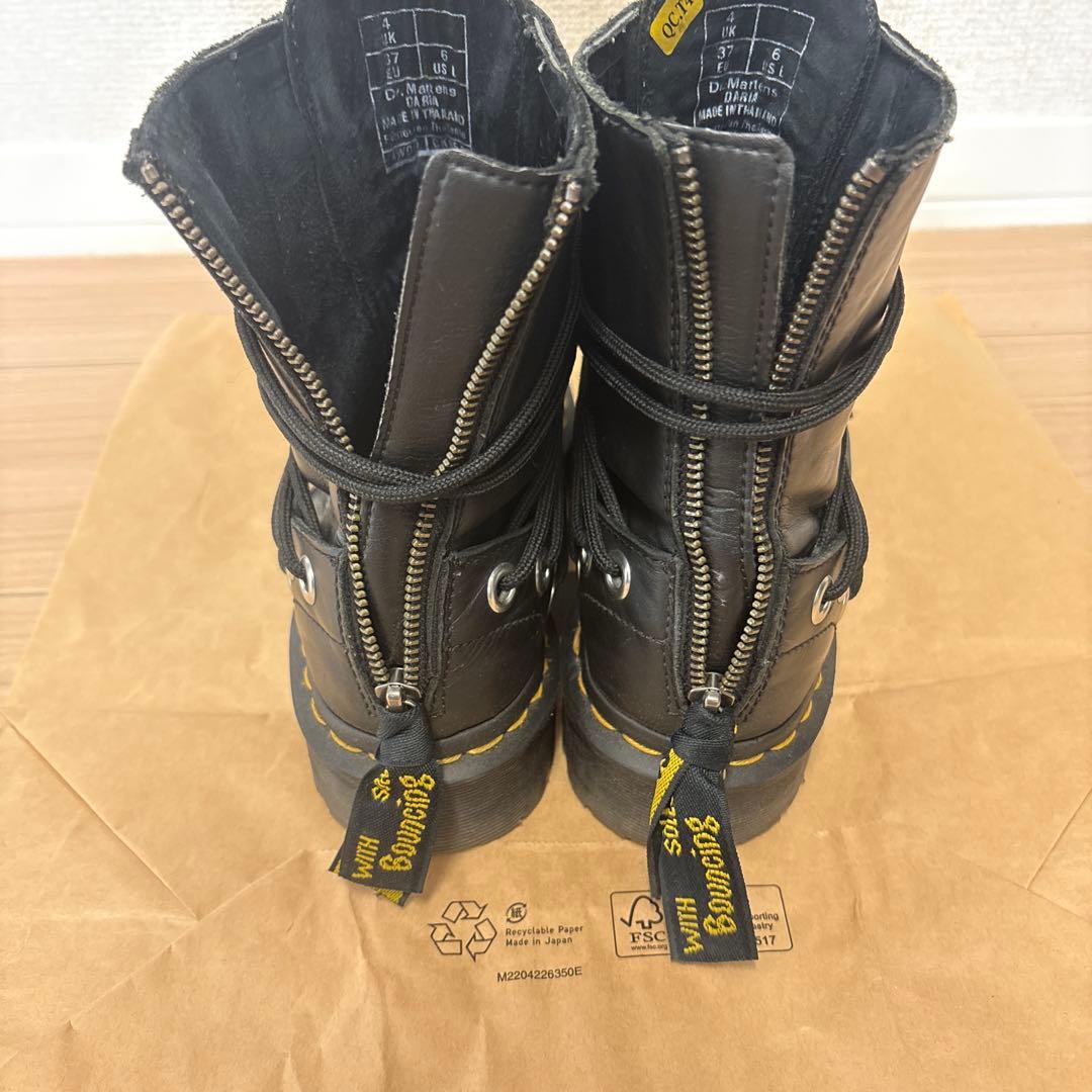 ドクターマーチン　ダリア　UK4