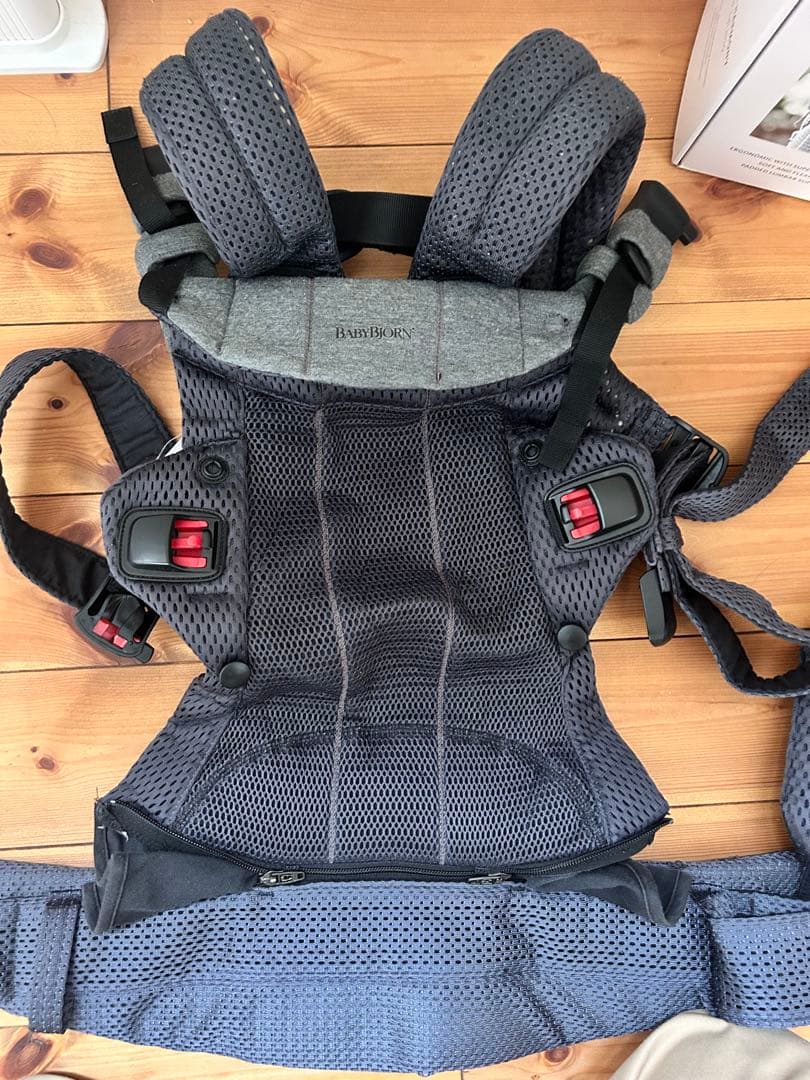 【美品】ベビービョルン　ハーモニー　巾着袋付き