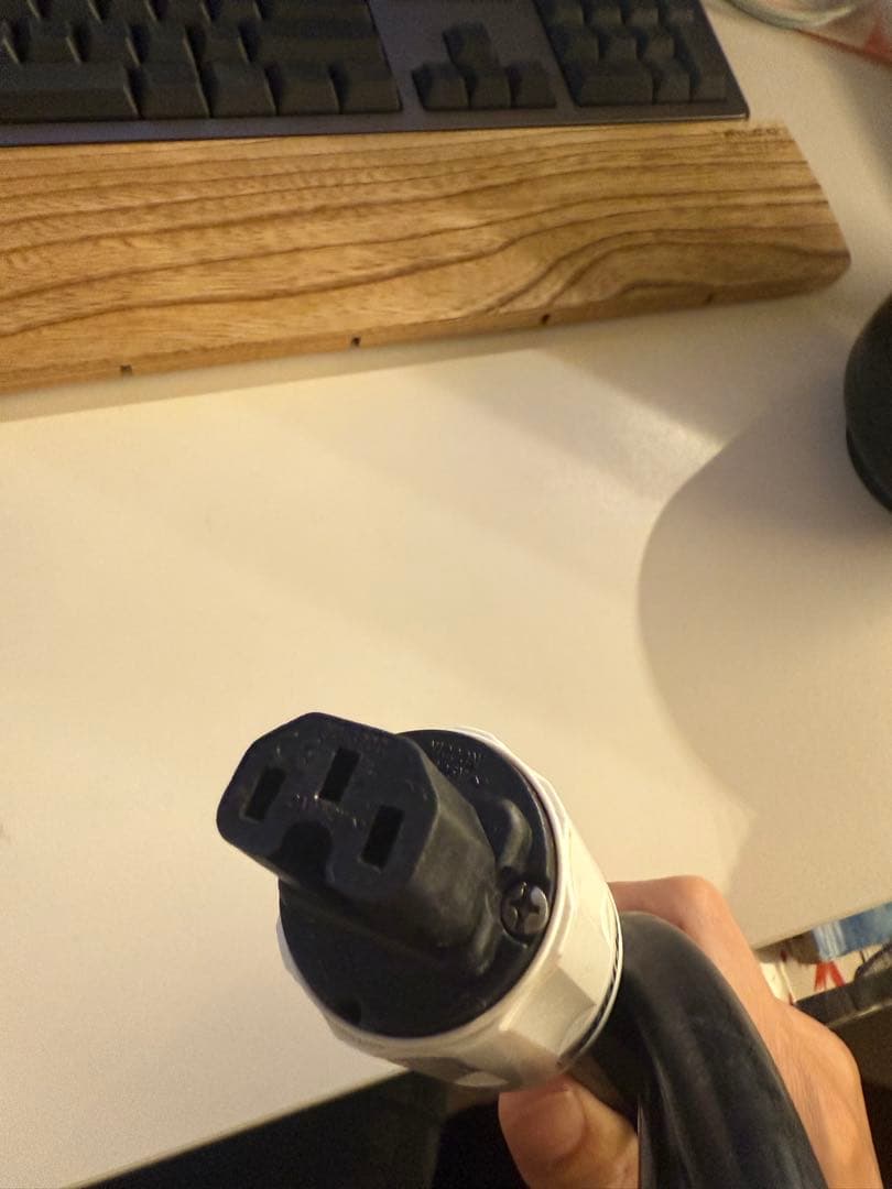 Oyaide（オヤイデ）電源ケーブルTSUNAMI GPX-R V2