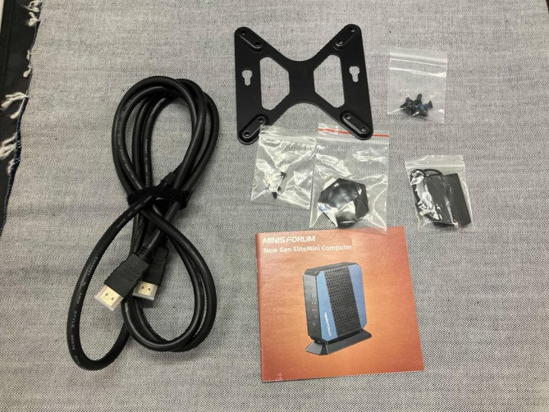 ミニPC MINIS FORUM EliteMini HX90