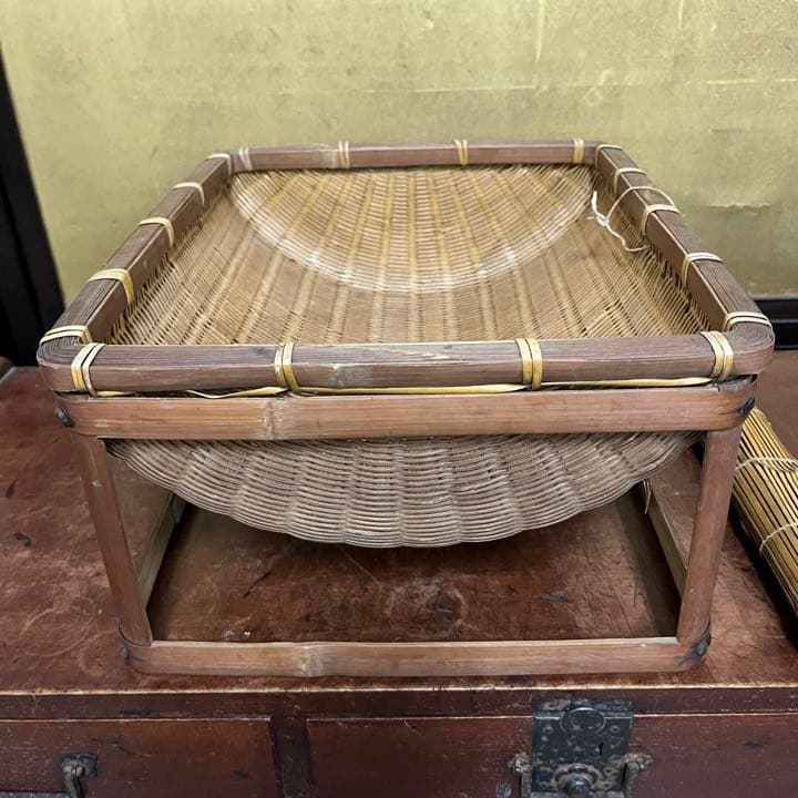 値下げしました！竹籠台付　まきす　ザル　古民具　古道具　昭和レトロ
