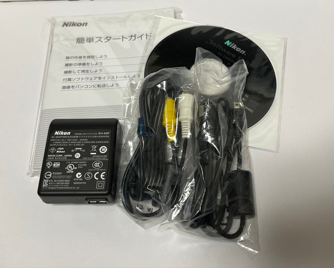 Nikon COOLPIX S8000 10xWIDEシャンパンシルバー