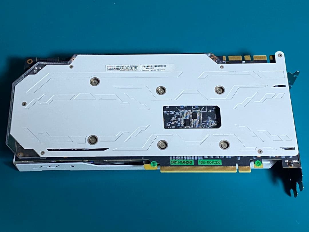 GTX1070Ti EX-SNPR White /グラボ