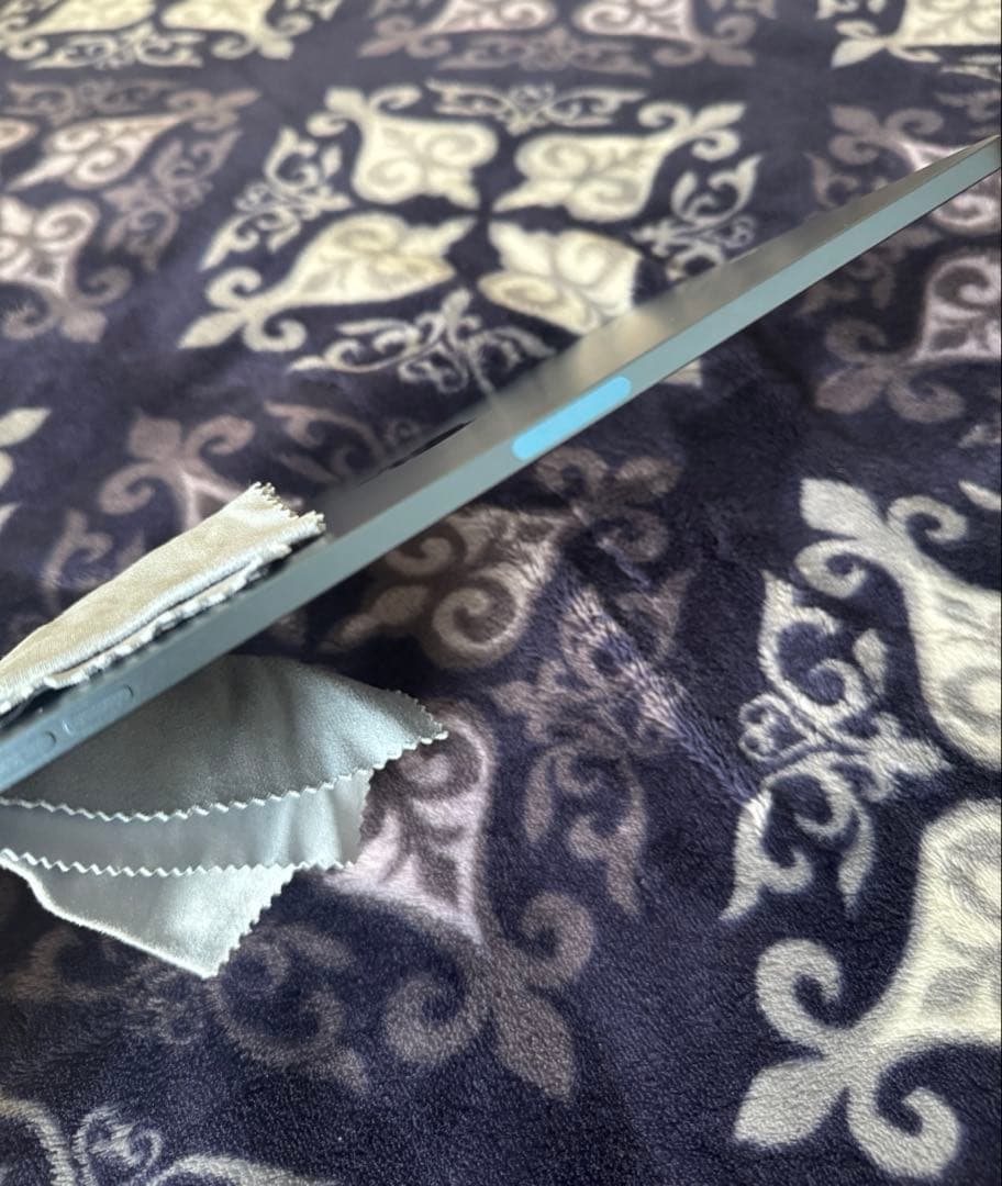 新*線様 ipad Air 第5世代 wifiモデル