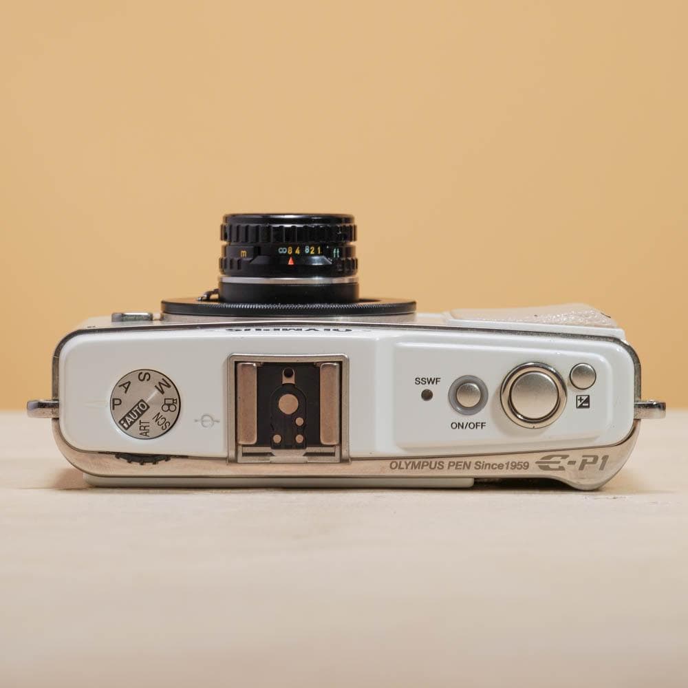 【写ルンです感覚のコンデジ】OLYMPUS PEN E-P1 24mm