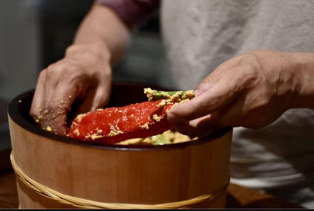 【樽富かまた】【新品】天然秋田杉　ぬか櫃　真竹漆塗り　おひつ