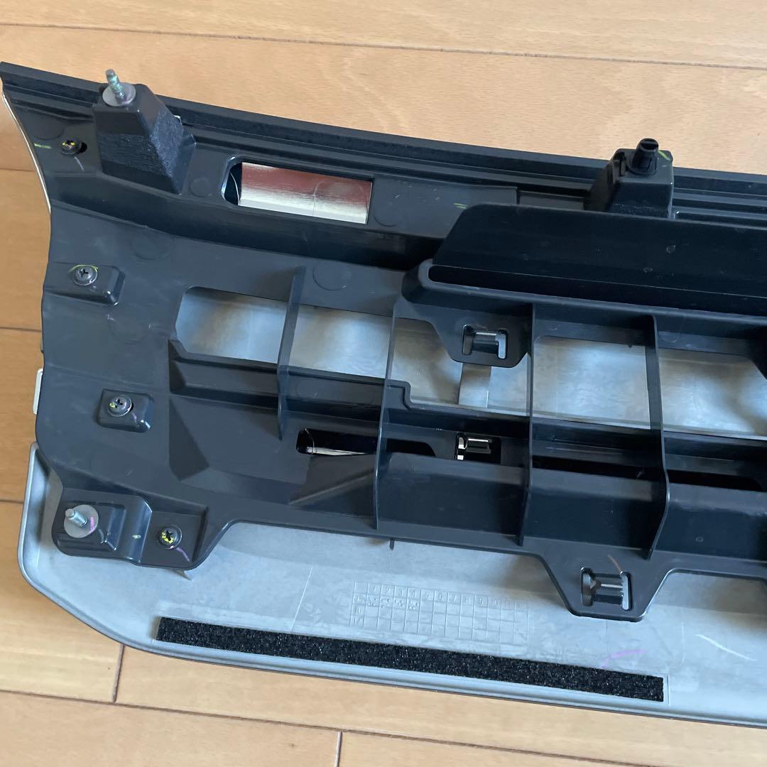 N-box JF1新車時取外し純正グリル