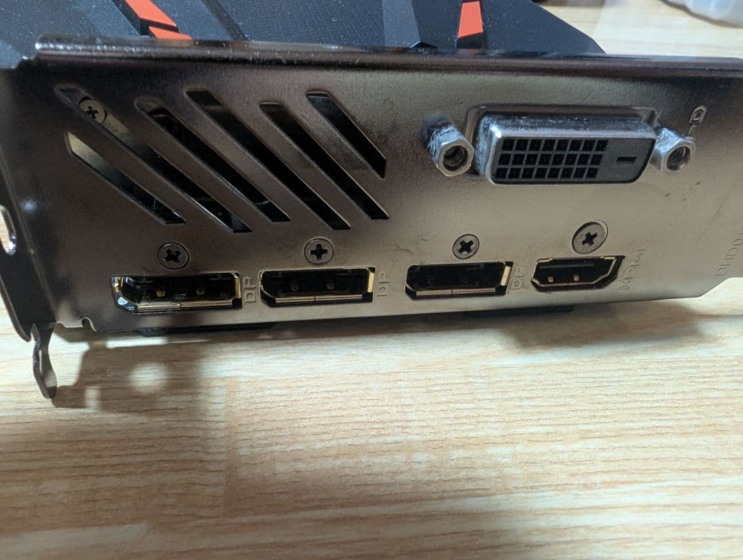 GIGABYTE GTX 1060 6GB グラフィックボード　RGB