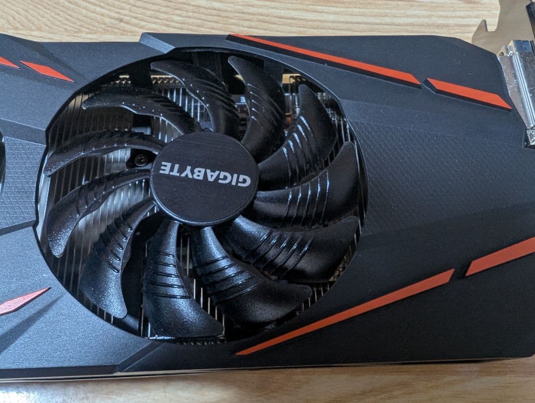 GIGABYTE GTX 1060 6GB グラフィックボード　RGB
