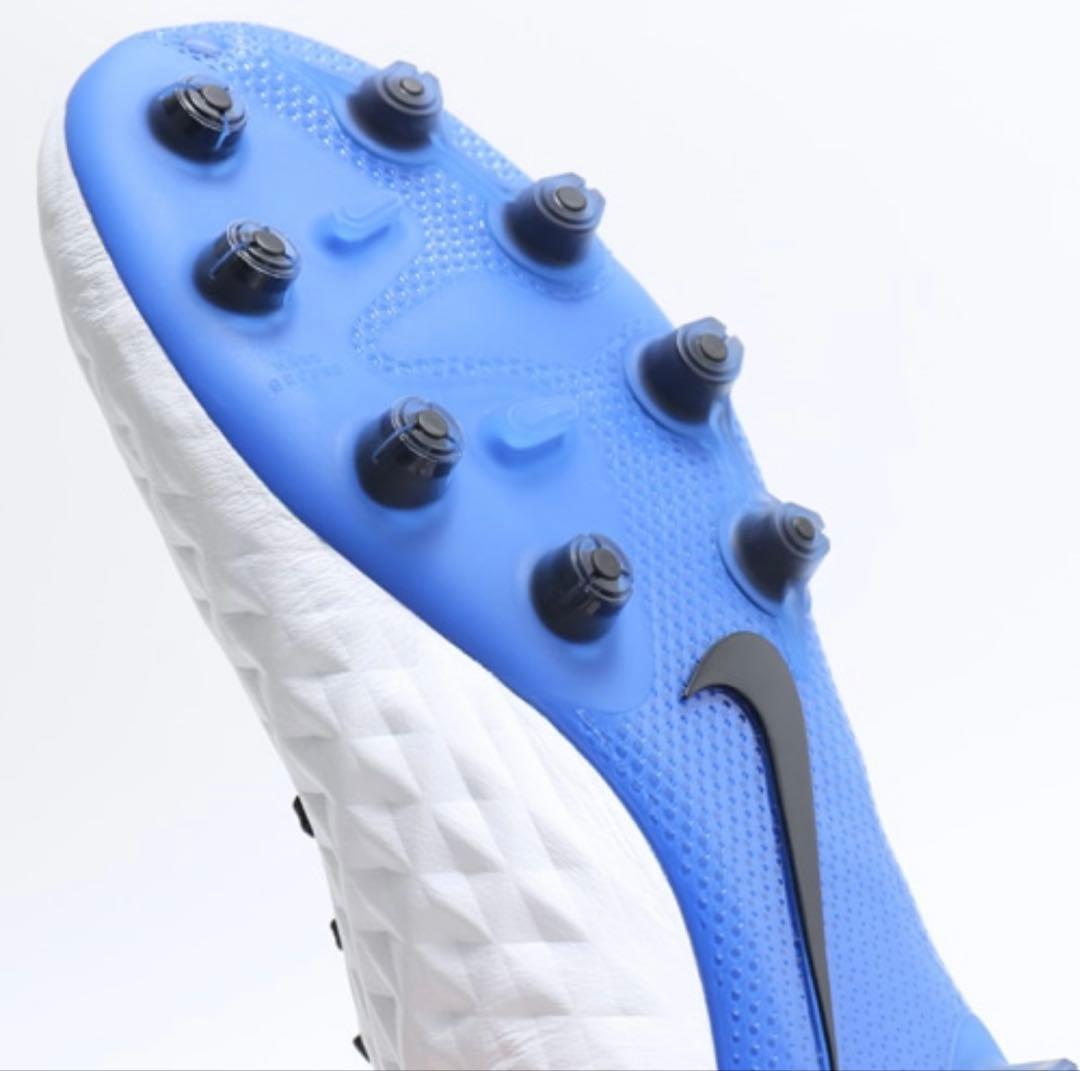 ナイキ レジェンド 8 エリート HG