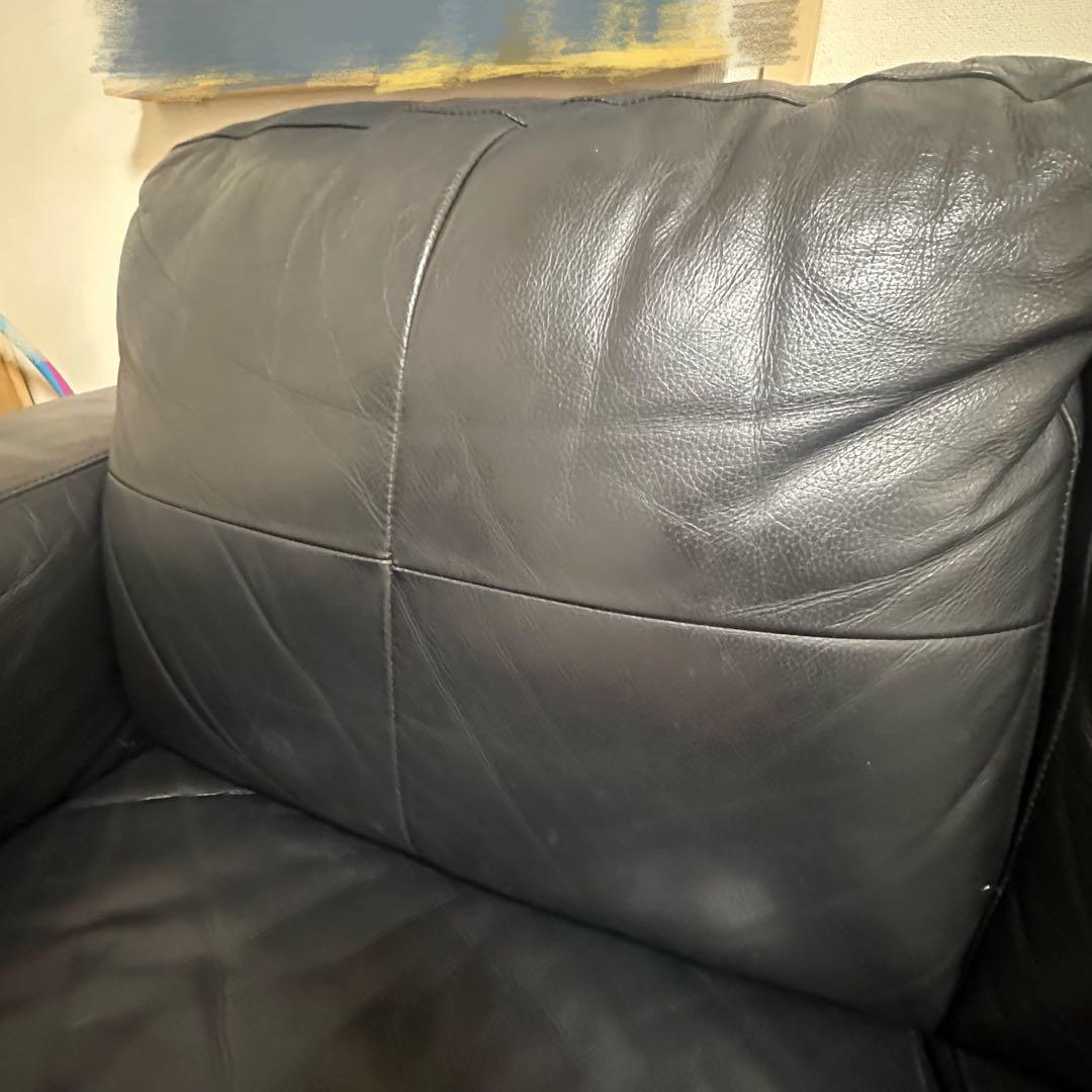 IKEA黒のレザー3人掛けソファ