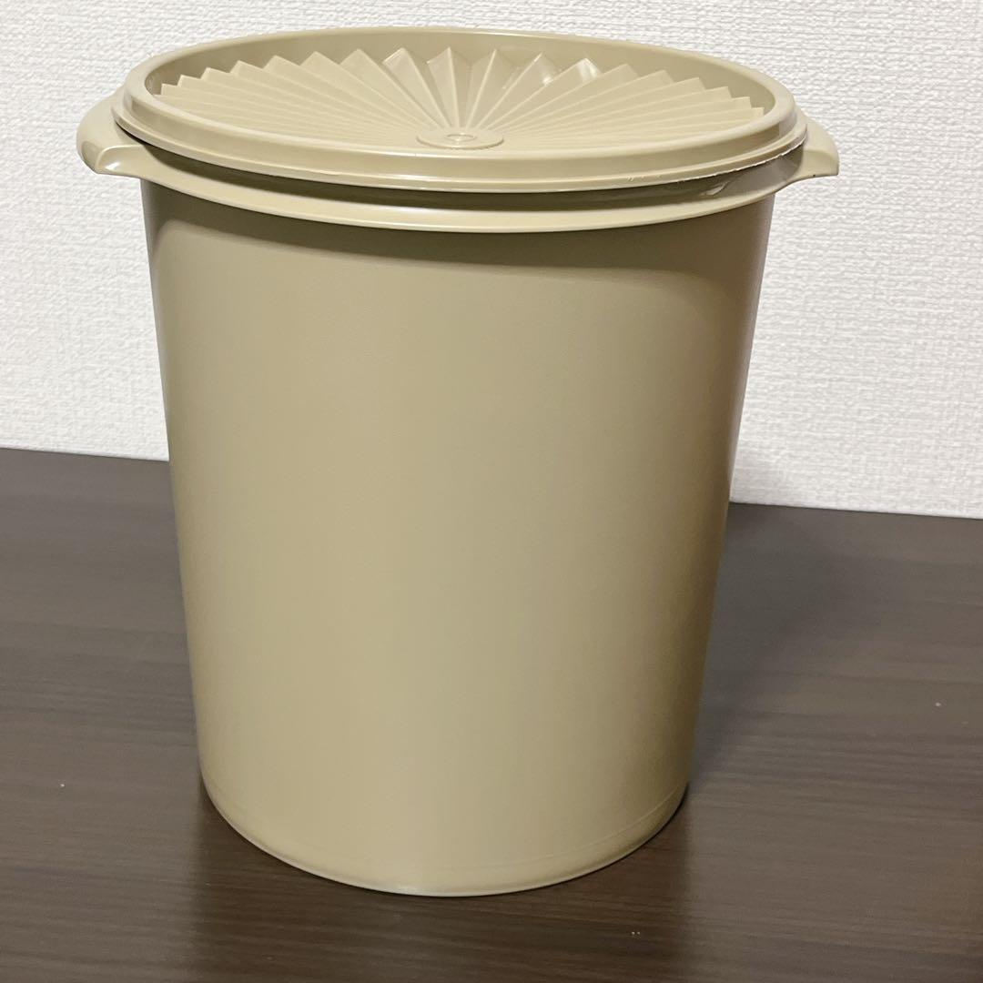 【未使用】タッパーウェア マキシデコレーター 5.8L 2個セット