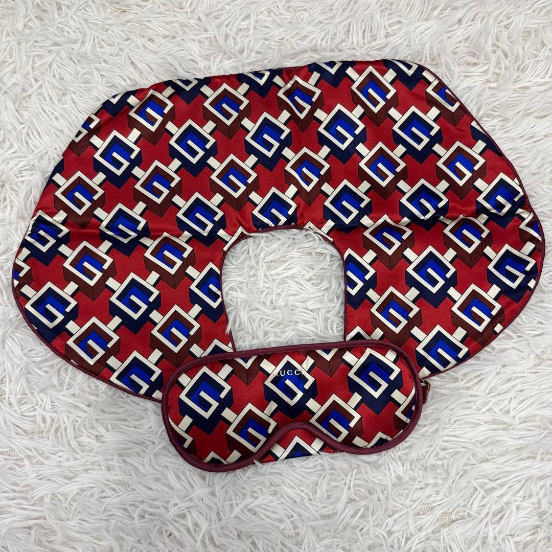 【箱付き】GUCCI とラベルセット　スリッパ L アイマスク　バッグ