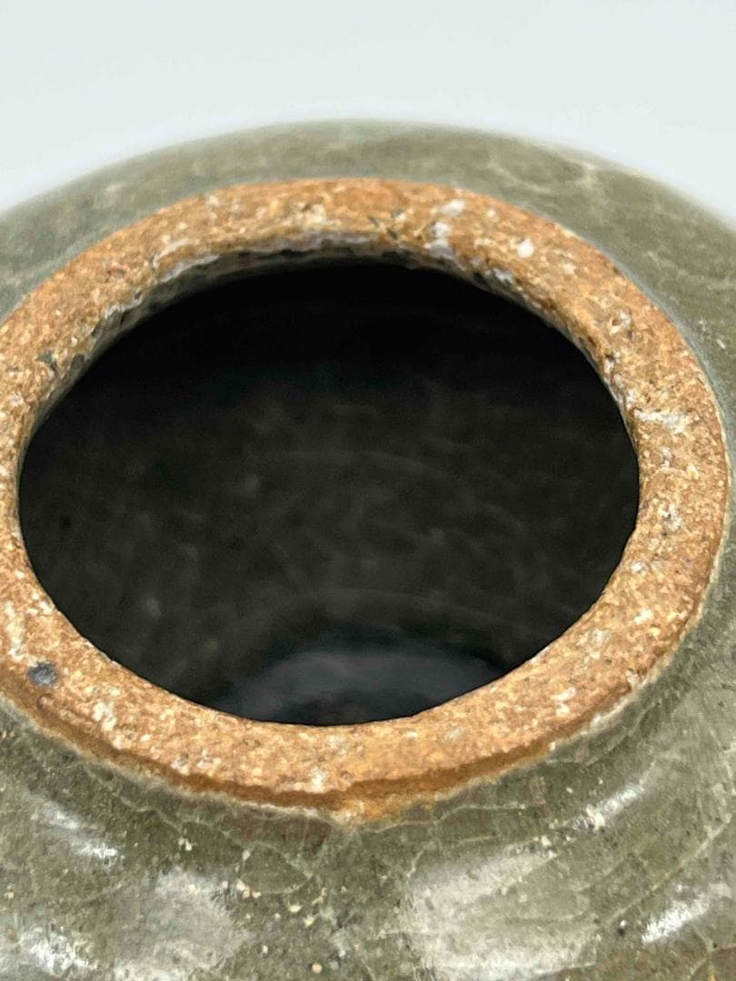 北宋時代　青磁　龍泉窯 荷葉紋共蓋壺　蓋付き　茶入　茶道具(F-100)