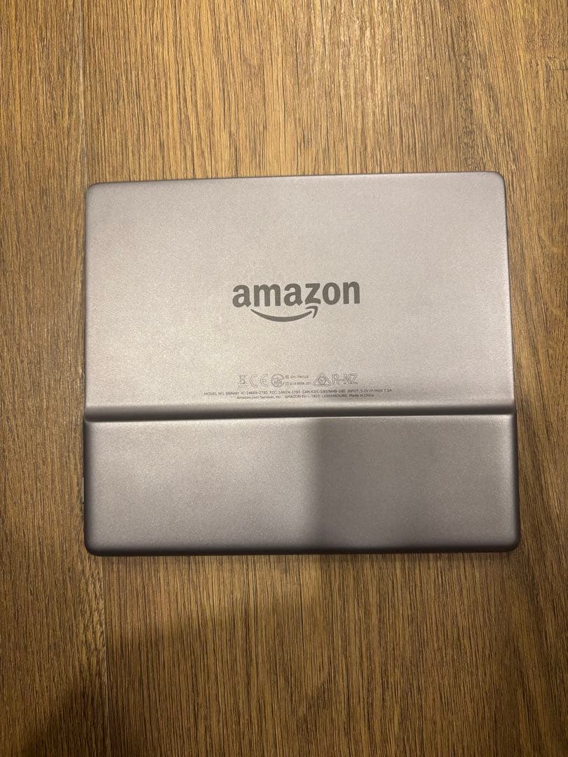 Kindle Oasis 本体 シルバー カバー付き