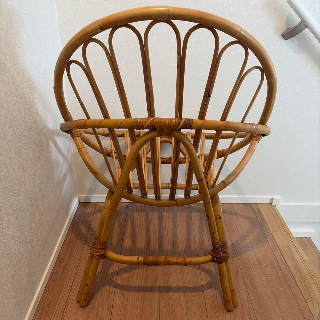 ウニコ　カージュ　 ラタン製オープンチェア 白クッション