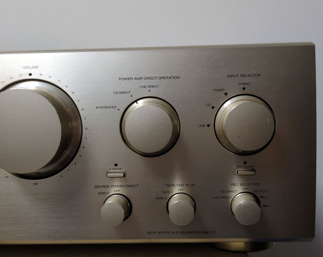 SANSUI サンスイAVアンプ AU-α607MR 使用には少々工夫が必要です