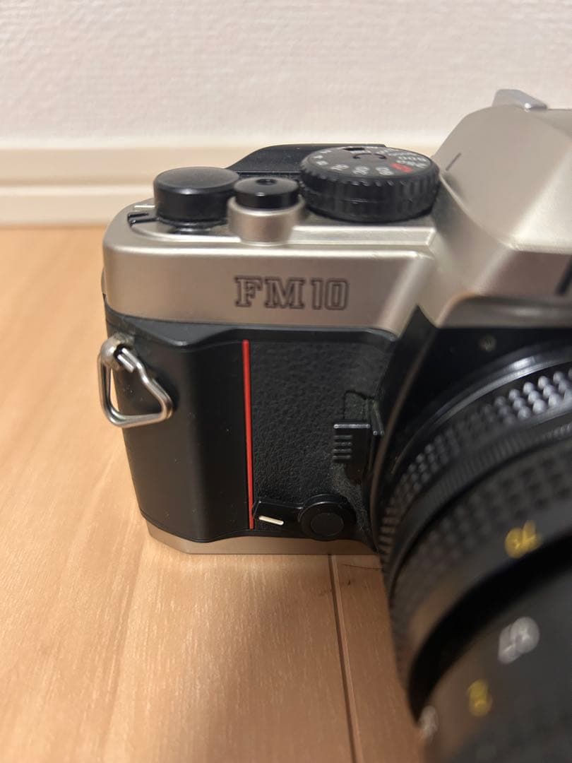フィルム一眼レフカメラ　Nikon FM10