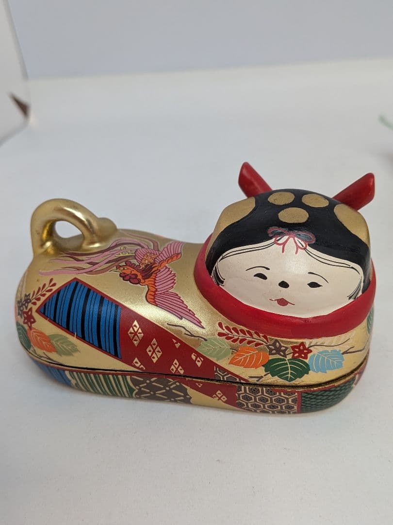 b795、子供の健やかな成長と健康を願うお雛様 香道具 又安産のお守り