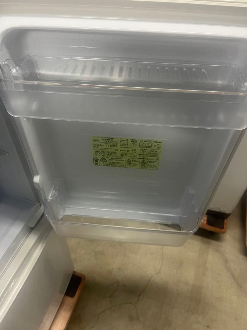 SHARP 2020年製 137ℓ冷蔵庫 SJ-D14F-W