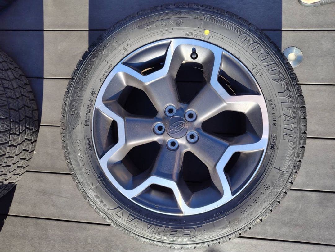 インプレッサXV　GP7　純正17インチアルミホイール　グッドイヤーアイスナビ7