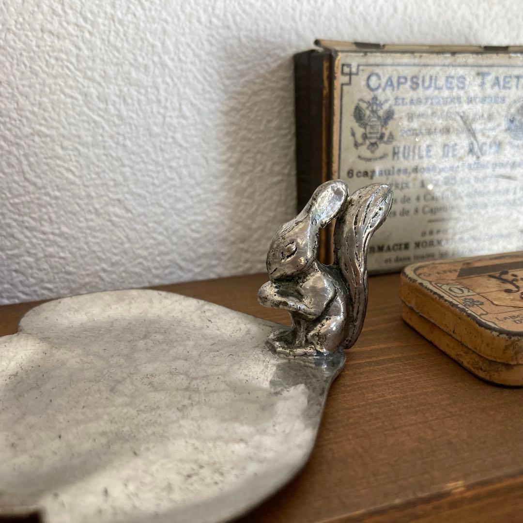 大変希少なアルフェニデ製アンティークピューター トレイ（りす）