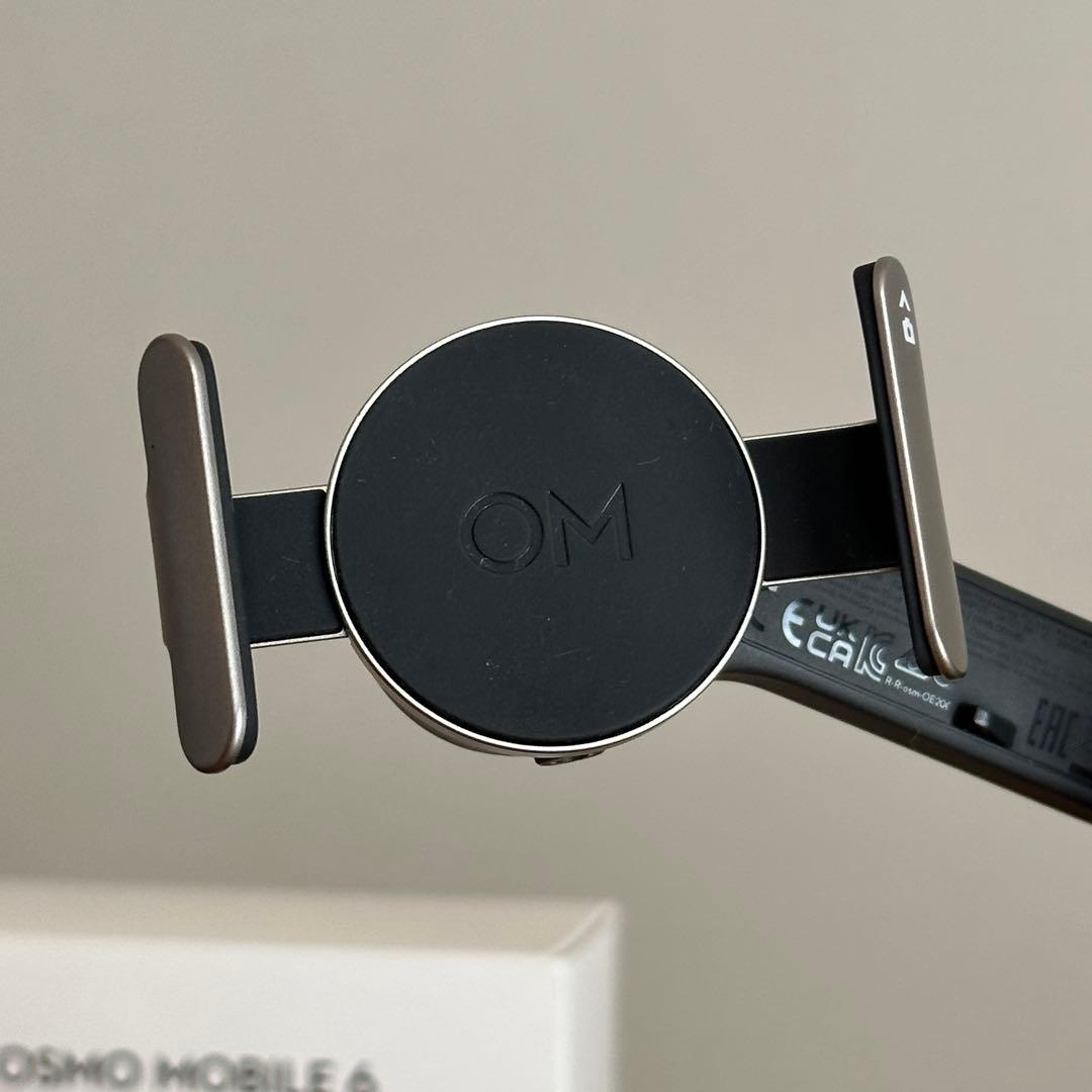 DJI Osmo Mobile 6 スマートフォンスタビライザー OM6