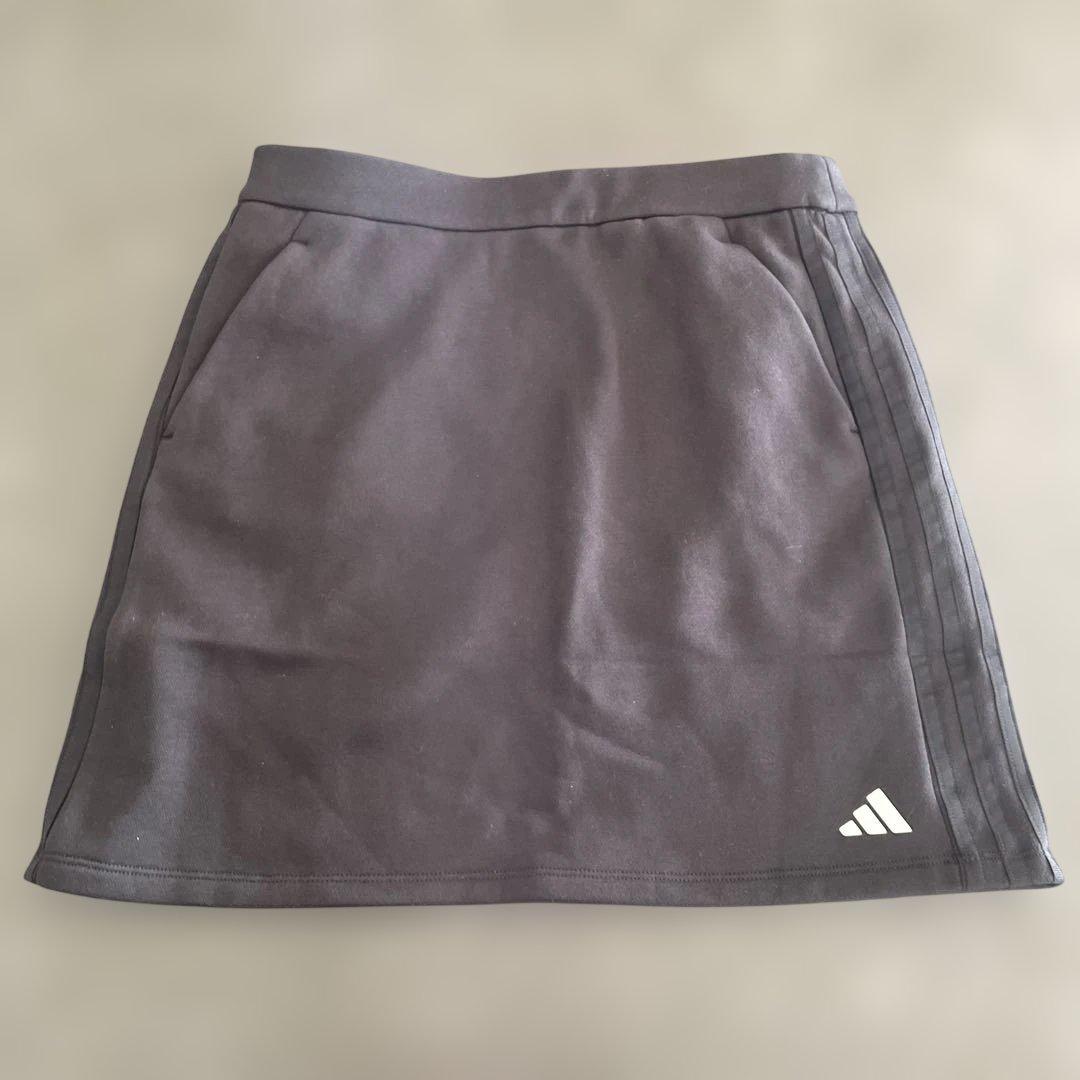 アディダスゴルフ　スウェットセットアップ　ジャケット&スカートスリーストライプス