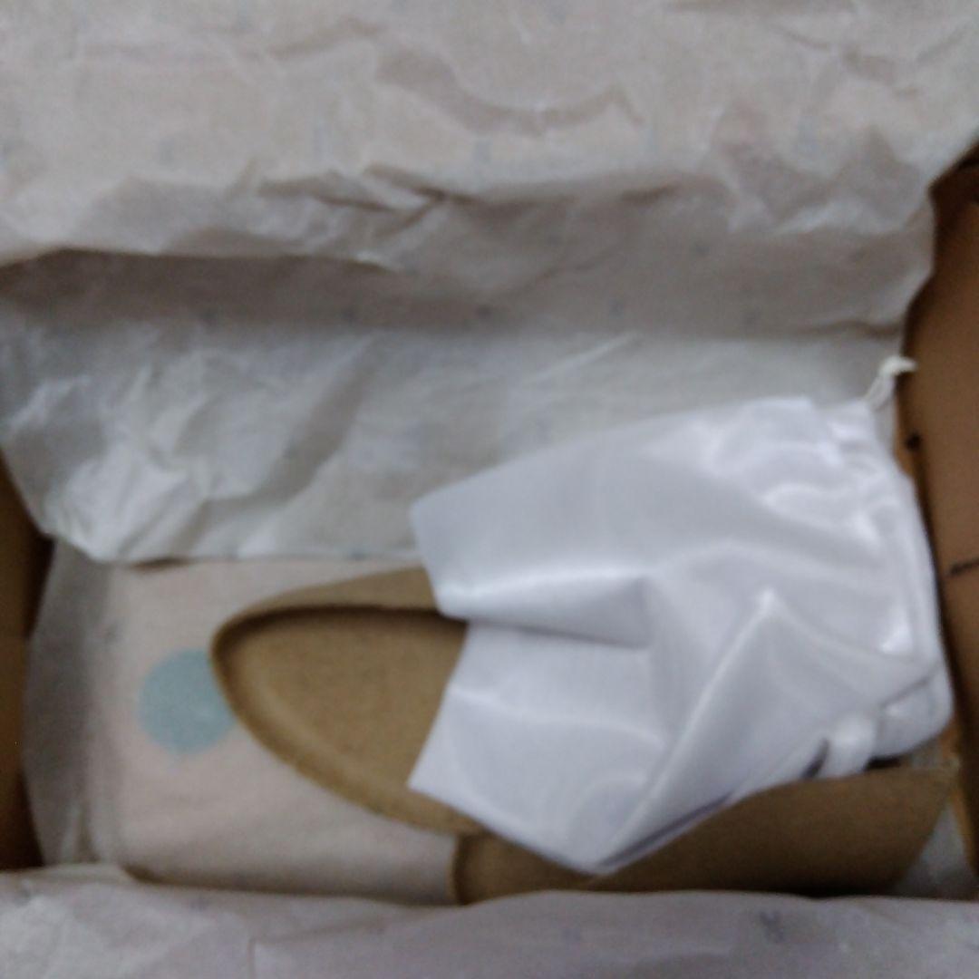 On THE ROGER PRO BEAMS ホワイト27センチ