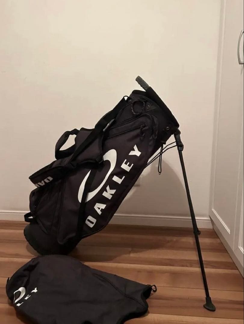 OAKLEY キャディバッグ スタンド付　BLACK