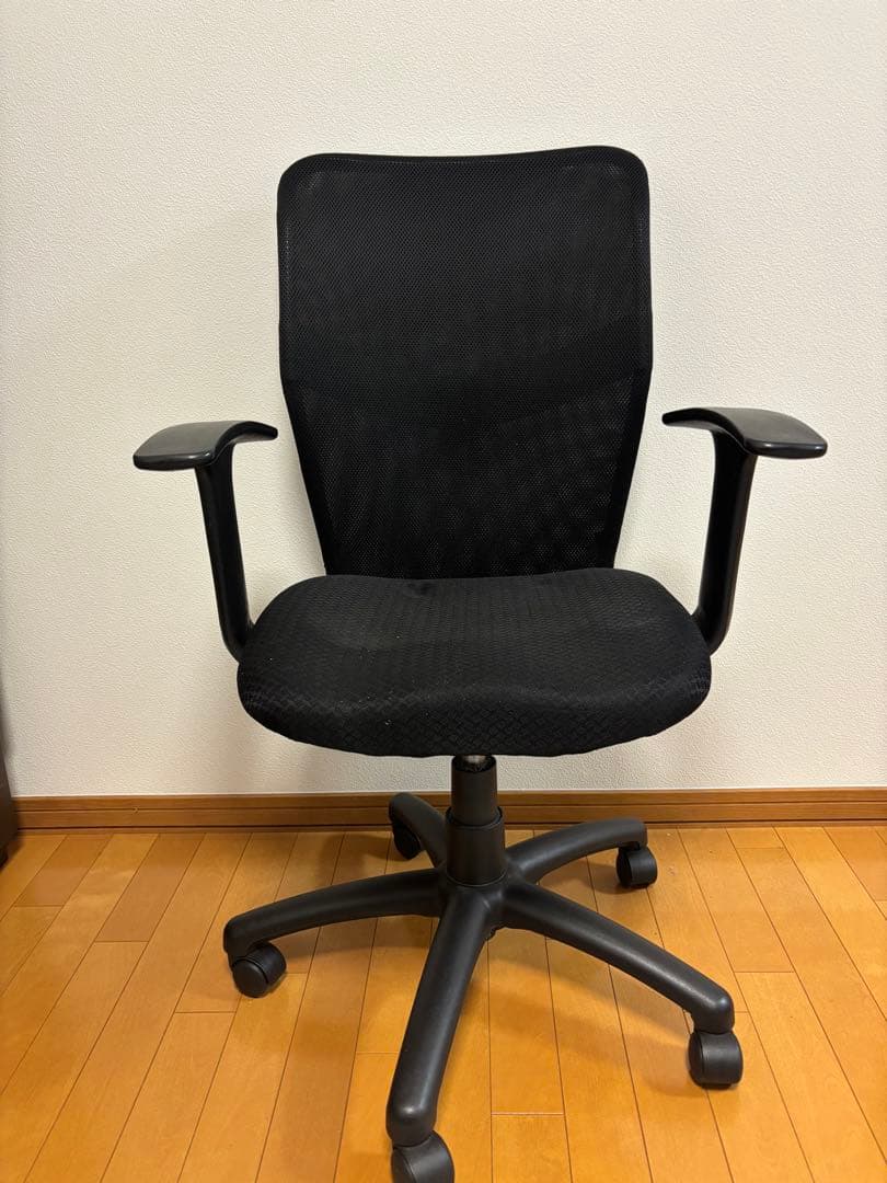 【直接取りに来れる方】木製学習机 デスクライト付き　ヒカリサンデスク