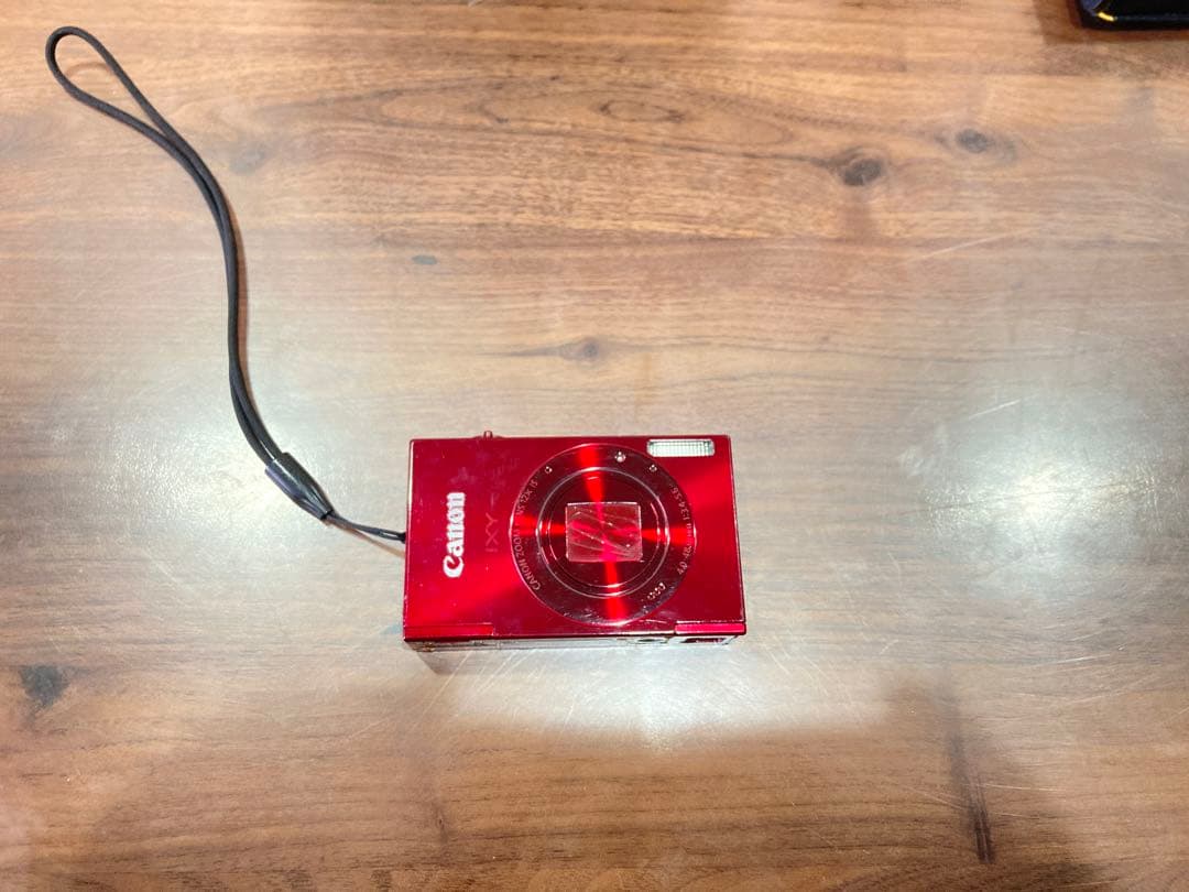 Canon IXY 3 レッド 本体と付属品