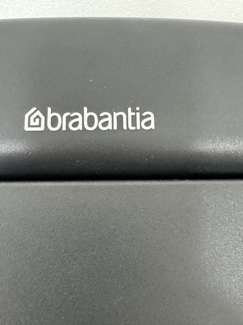 【ブラバンシア】タッチビン ホワイト 40リットル