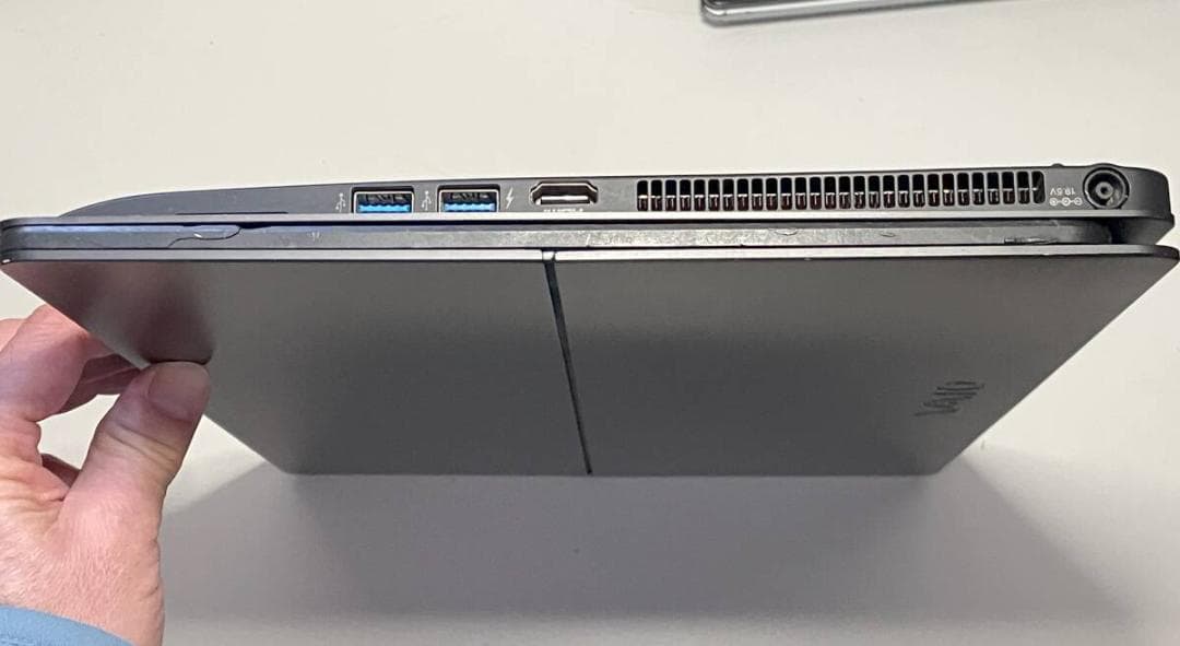 SONY SVF15N18 Win11 Core i7 SSD　メモリ８GB