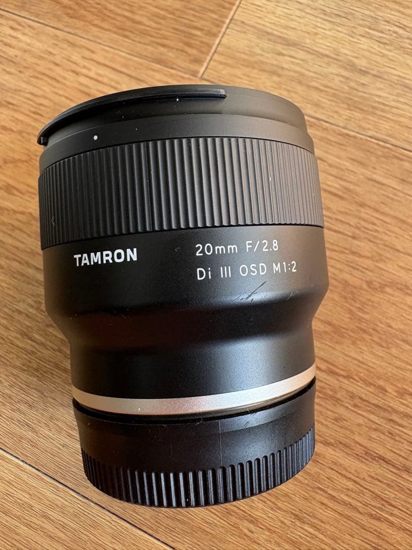 TAMRON 20mm F/2.8 Di III OSD M:1:2 Eマウント