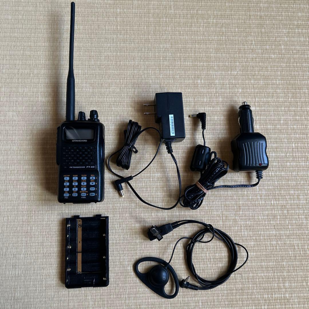 アマチュア無線機　スタンダード FT-60