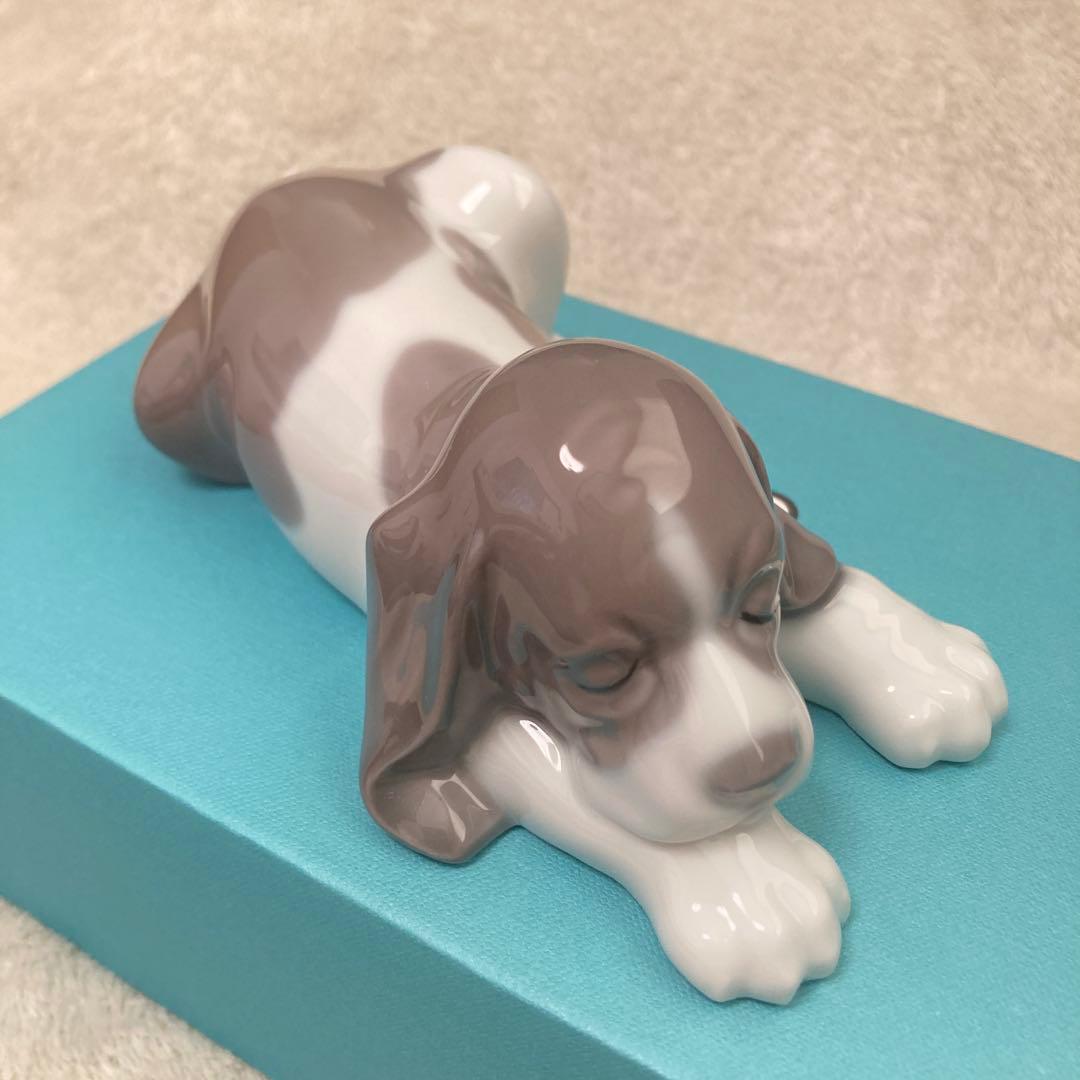 LLADRO リヤドロ 犬の置物 ビーグル 陶器製