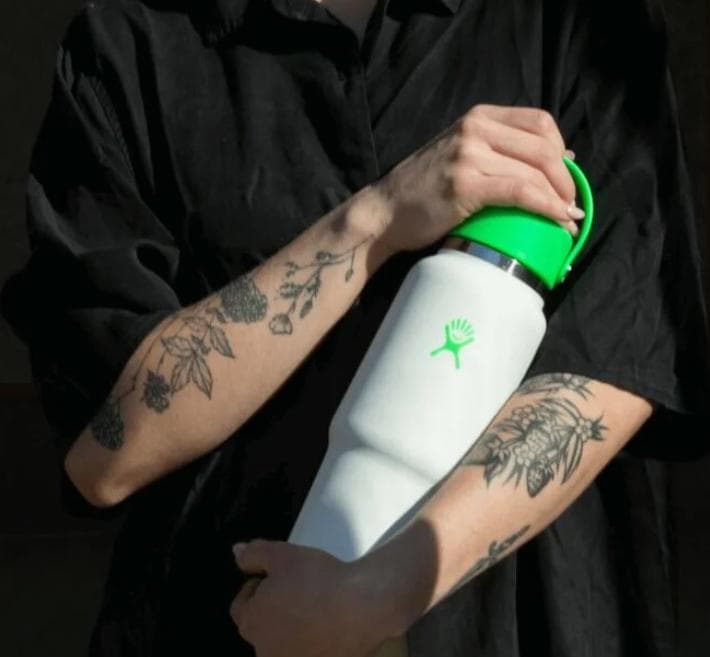 【日本未発売】Hydro Flask 32oz ネオングリーン ストロー付