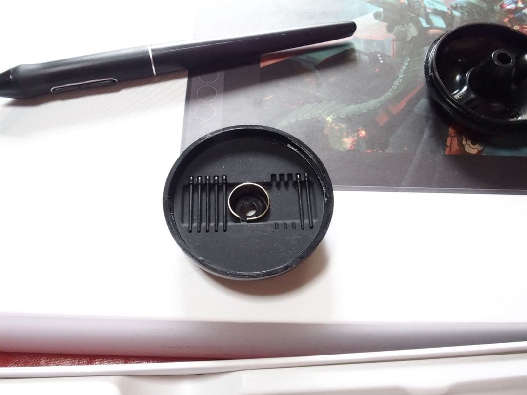 HUION 液晶タブレット Kamvas13