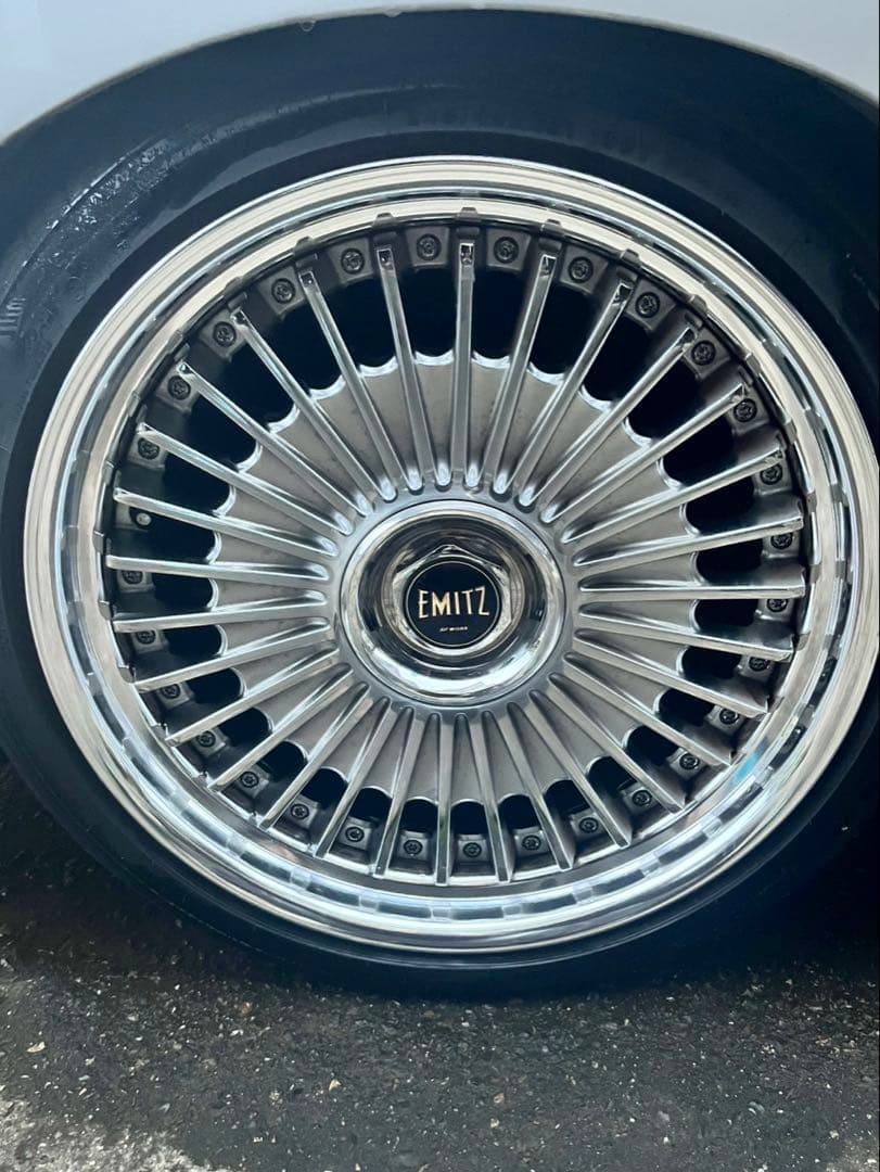 voxy EMITZ 21インチ メッシュホイール